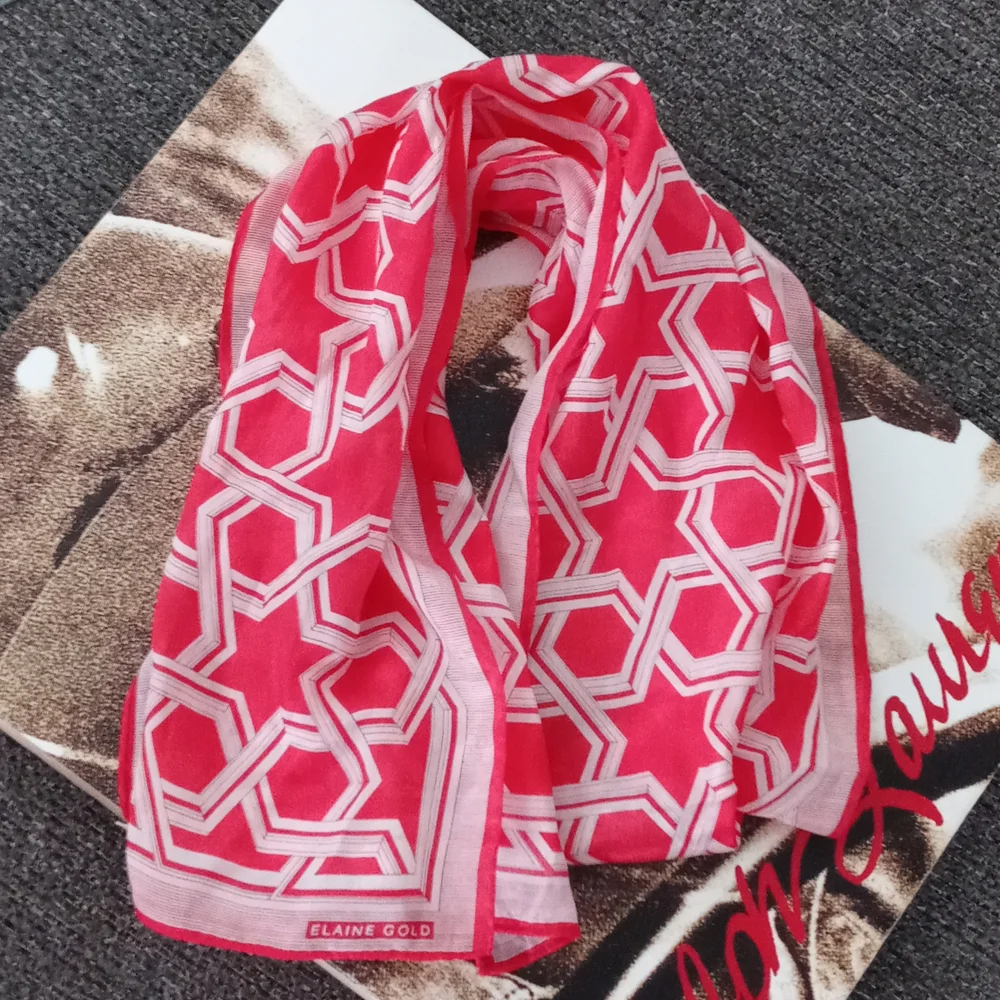 ❤VTG Elaine Gold❤ - Silk Scarf